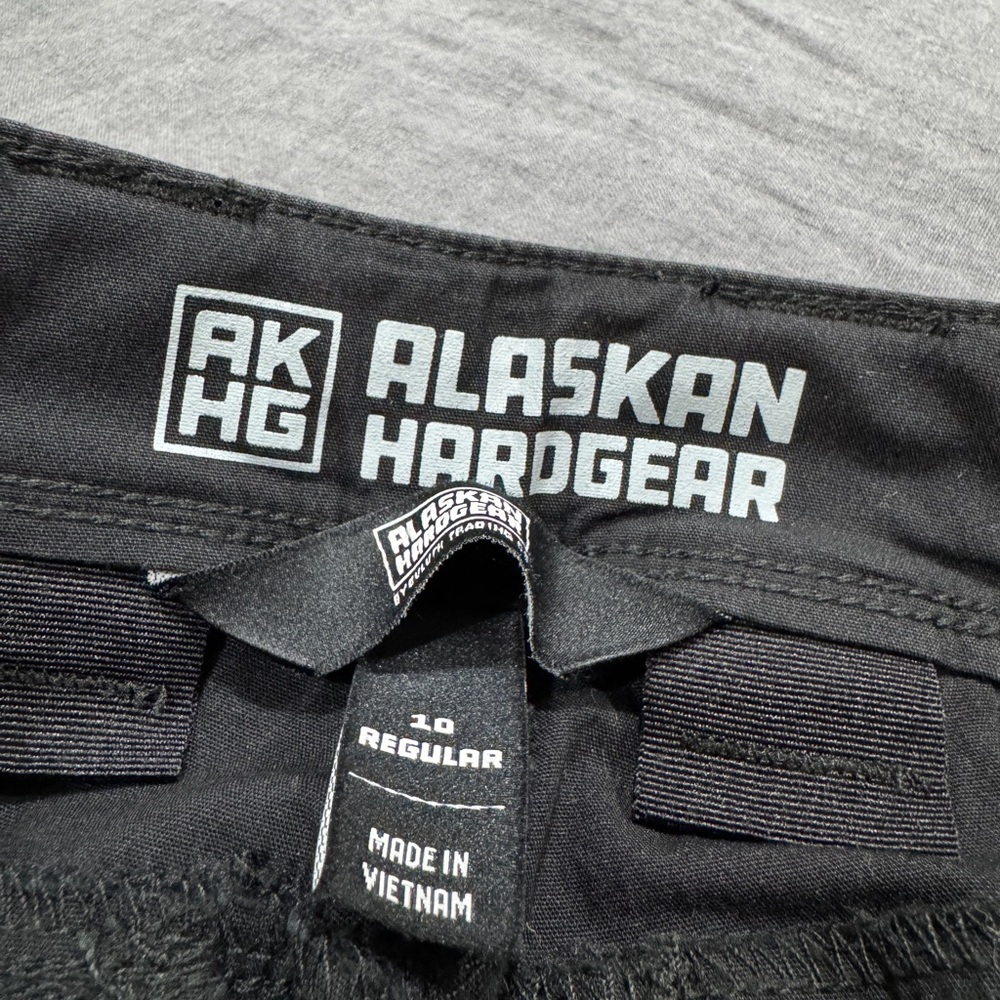 Duluth Trading Co Women's Alaskan Hardgear AKHG Hiking Pants - Picture 7 of 7